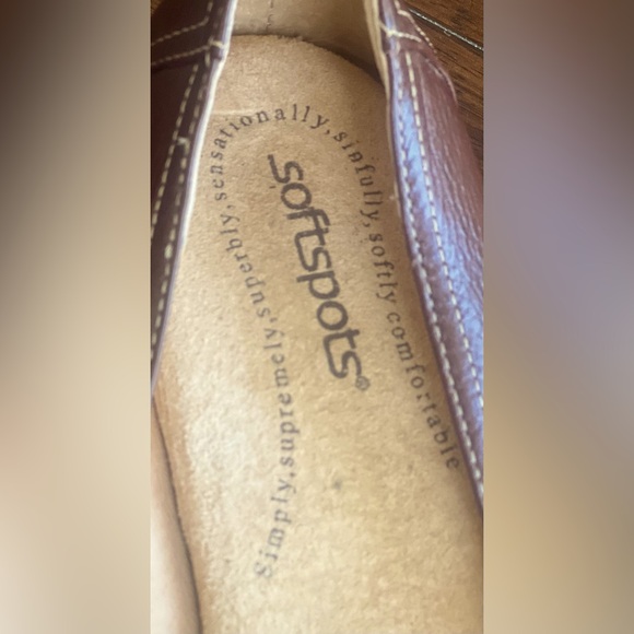 SoftSpots 10W Slip-on Brown Leather Low Heel Loafers NWOT Softly Comfortable - Picture 7 of 12